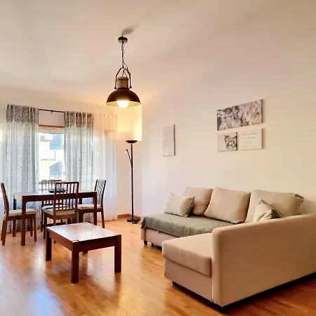 Down Town - Expo27 * Lissabon